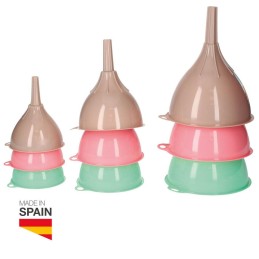 SET 3 EMBUDOS DE PLASTICO 